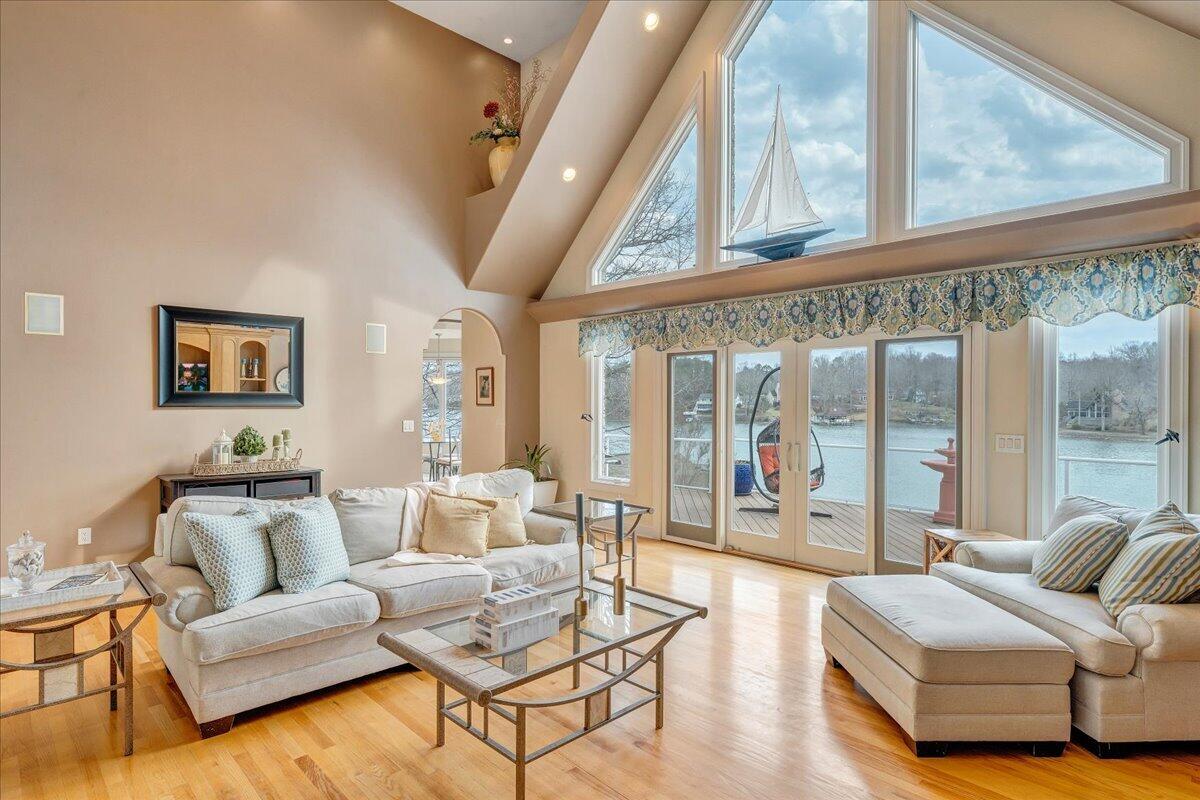 2580 Lakewood Forest Road Moneta, VA 24121 - Photo 36 of 103 a living room with furniture and a large window