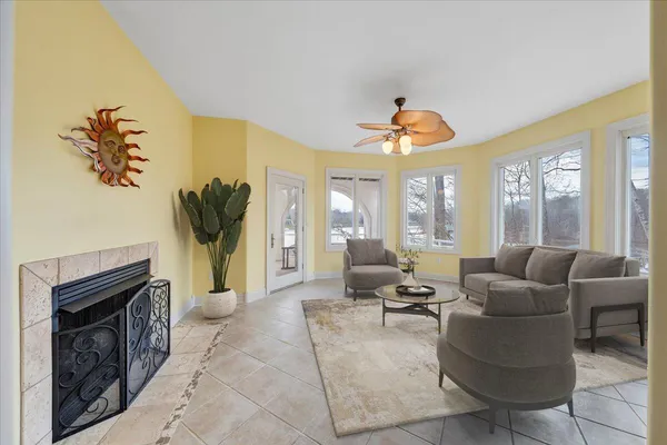 $2,449,000 | 2580 Lakewood Forest Road, Moneta, VA 24121