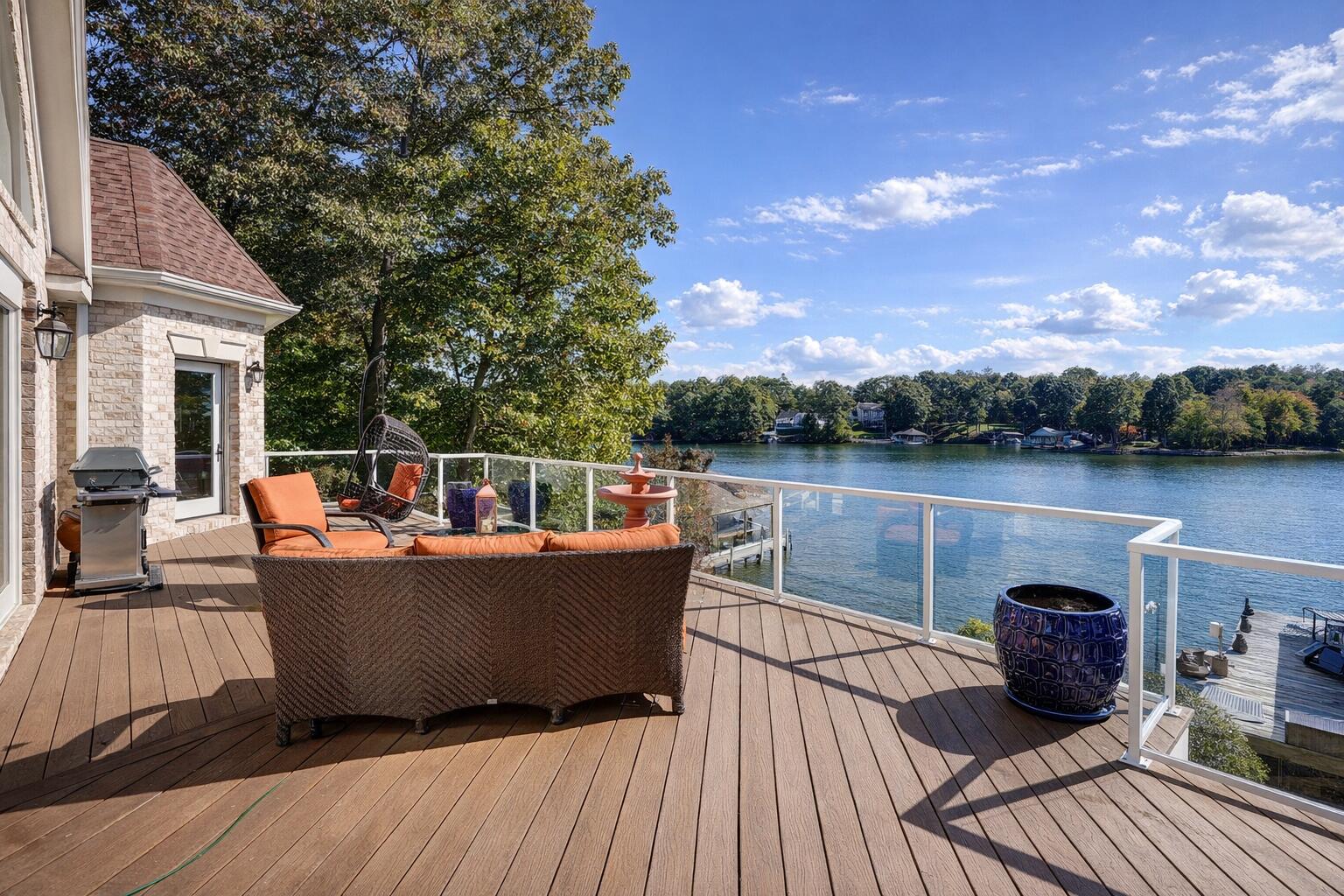 2580 Lakewood Forest Road Moneta, VA 24121 - Photo 10 of 103 a view of a roof deck with couches
