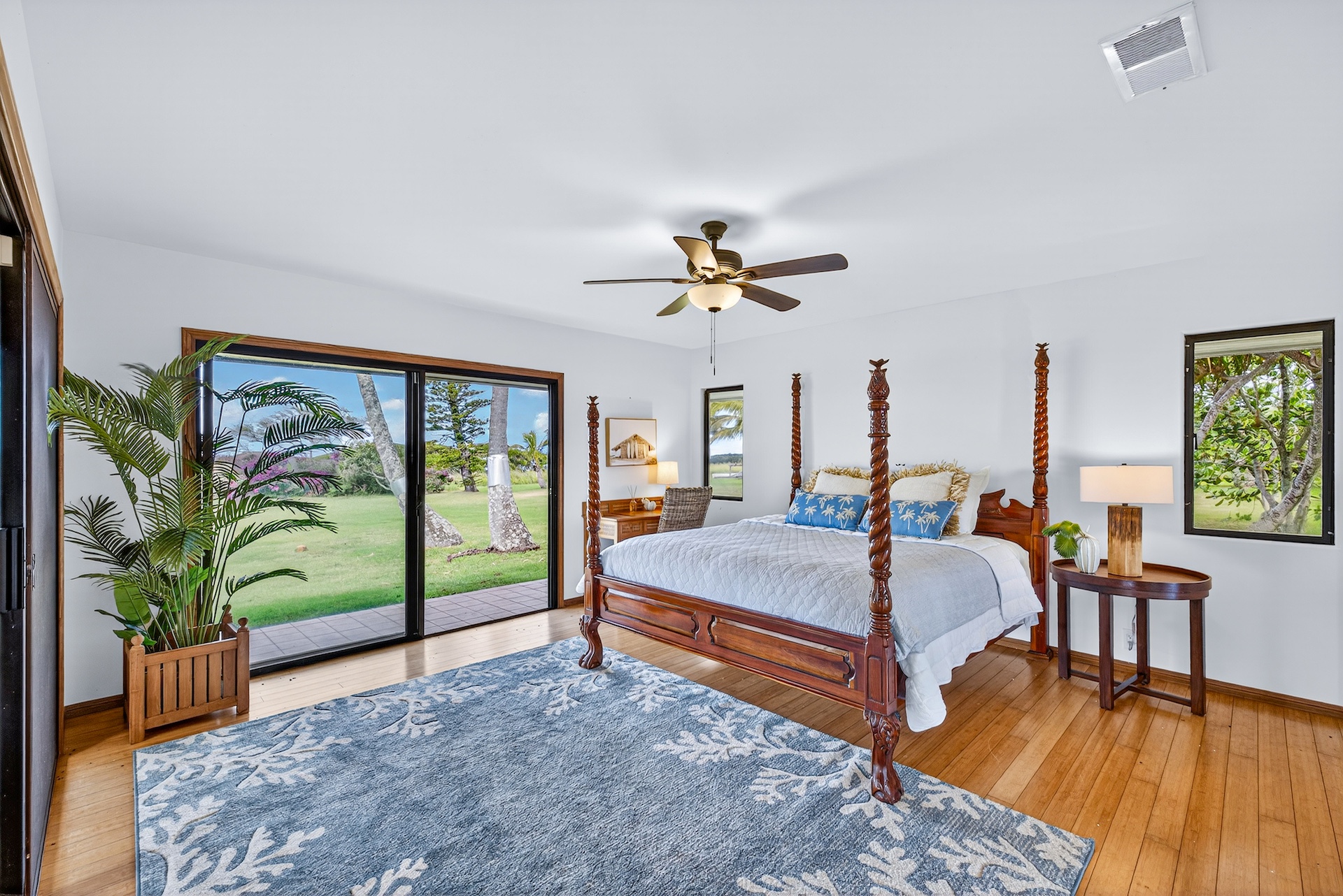 56-2878 Puakea Bay Road Kamuela, HI 96743 - Photo 21 of 25 a living room with furniture and a large window