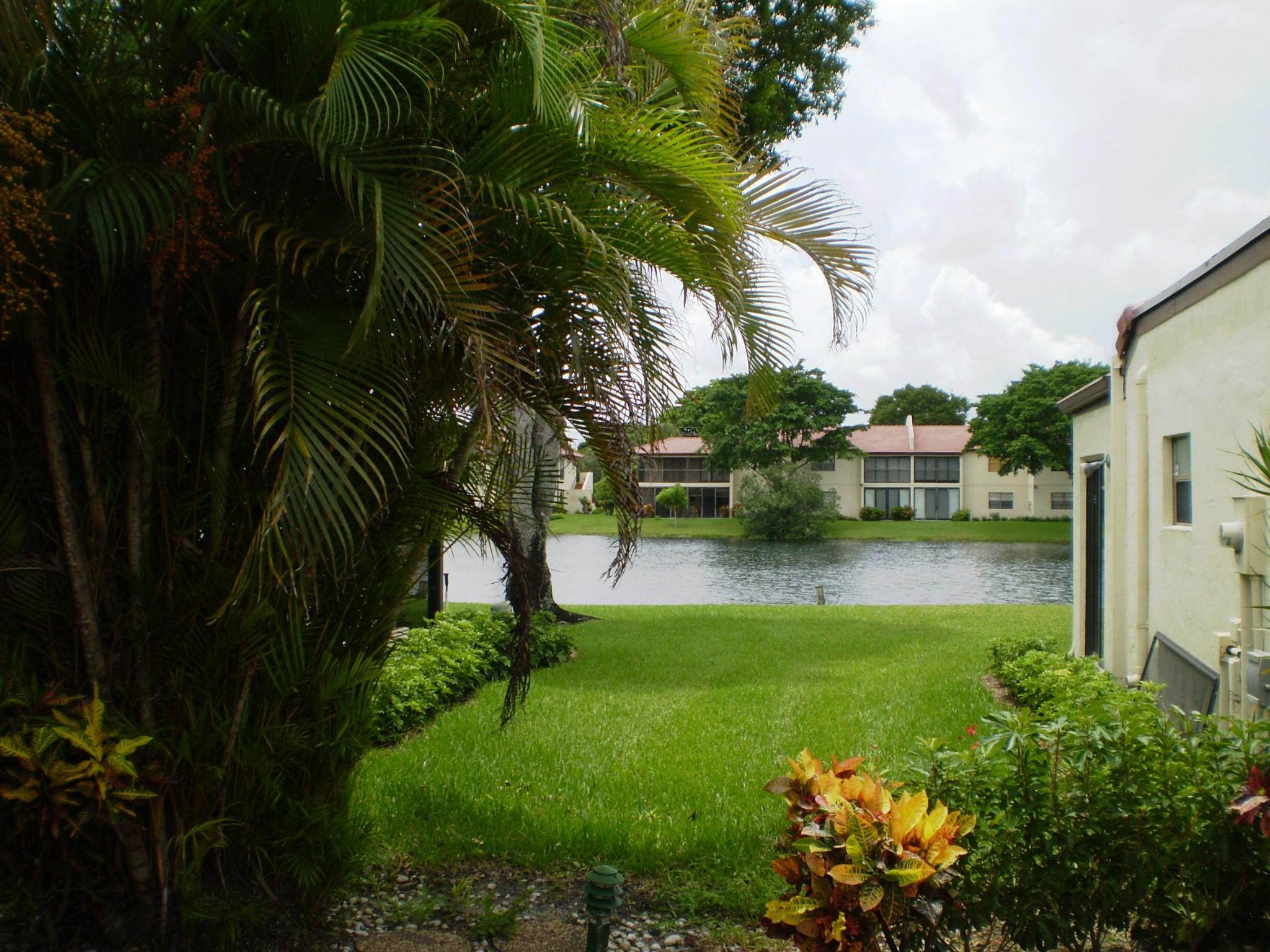 21885 Arriba Real, Unit 17B Boca Raton, FL 33433 - Photo 3 of 24 P8050004