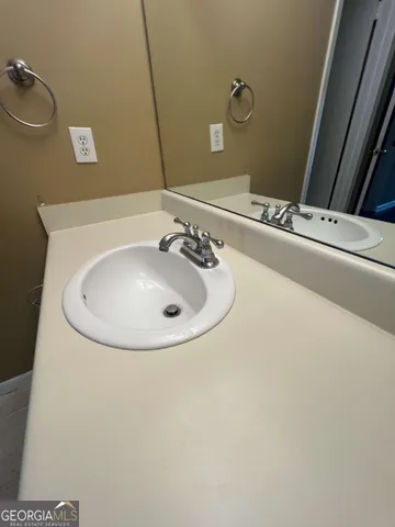 $150,000 | 2092 South Sherwood Drive, Unit G52, Valdosta, GA 31602