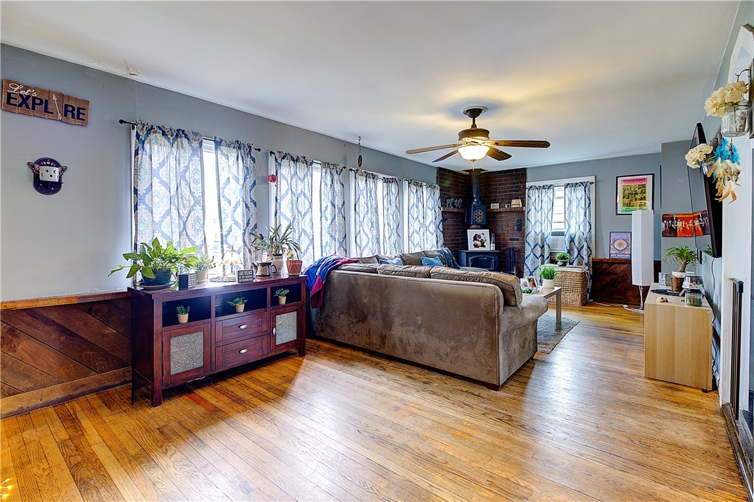 33 Maple Leaf Road Burrillville, RI 02826 - Photo 10 of 34