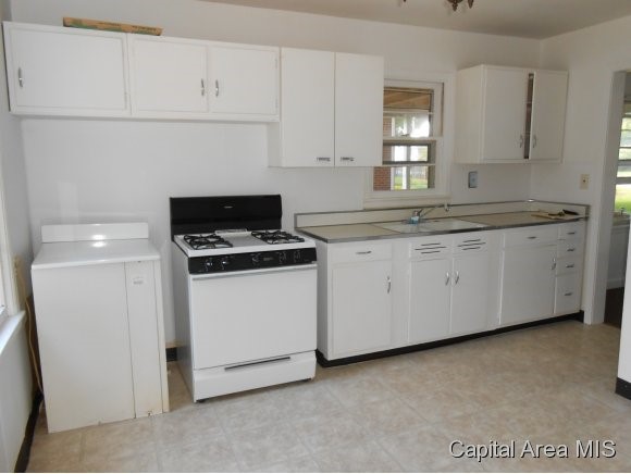 3028 Fillmore Street Springfield, IL 62704 - Photo 2 of 5 Gallery Image 2