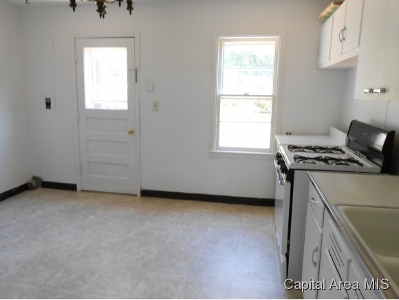 3028 Fillmore Street Springfield, IL 62704 - Photo 3 of 5 Gallery Image 3