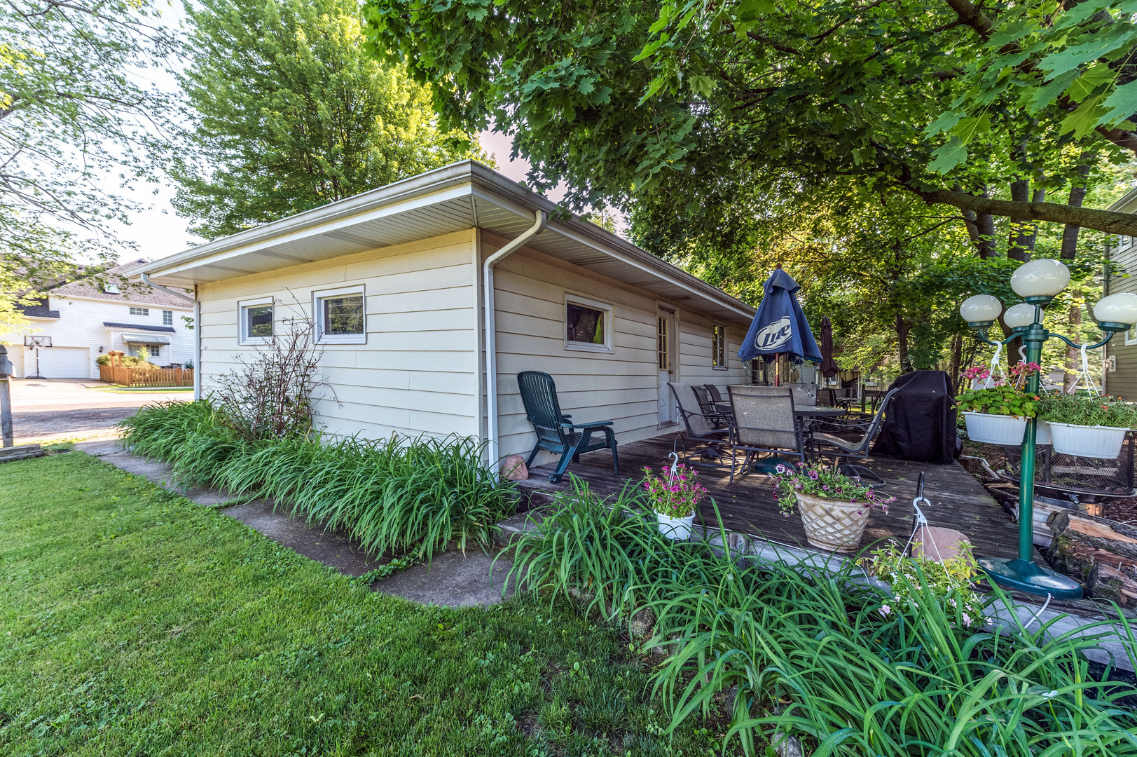 810 Parkside Road Naperville, IL 60540 - Photo 23 of 24 a backyard of a house with seating space