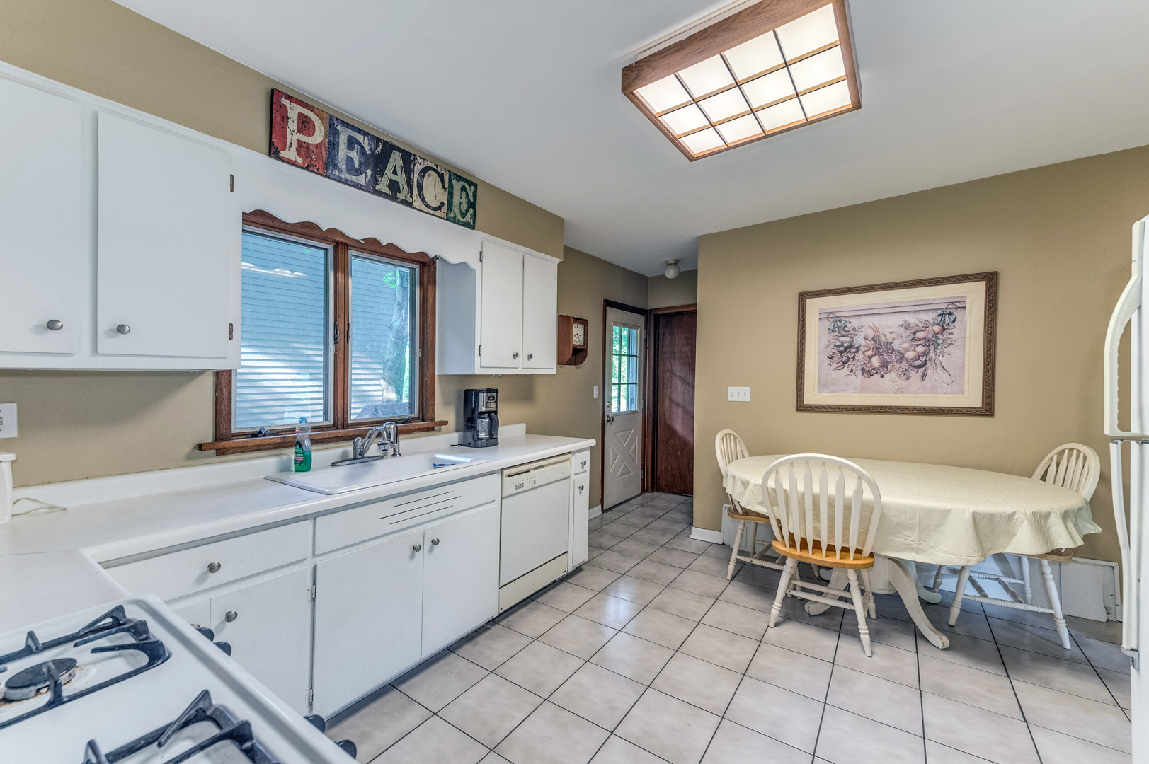 810 Parkside Road Naperville, IL 60540 - Photo 6 of 24