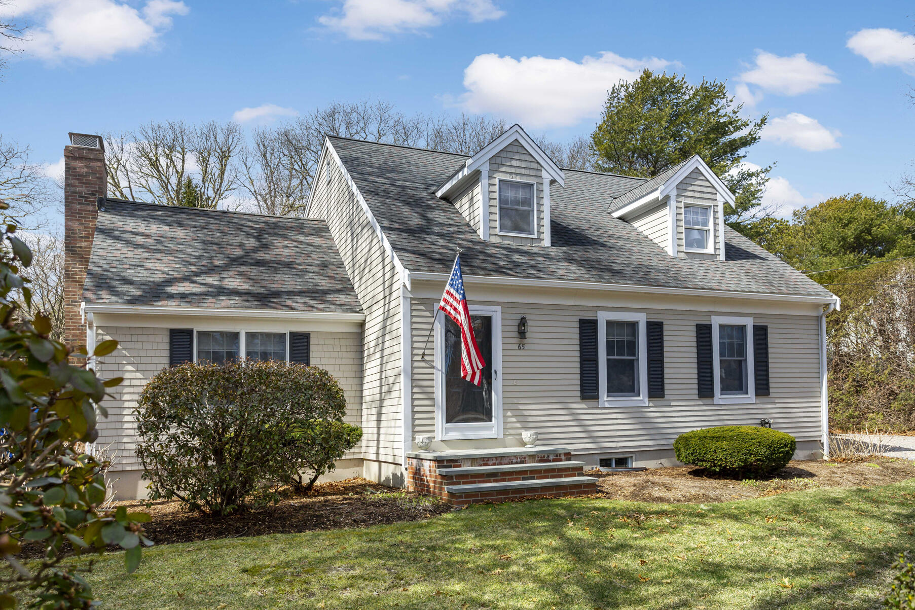 65 Wianno Circle Osterville, MA 02655 - Photo 3 of 33 65 Wianno Circle