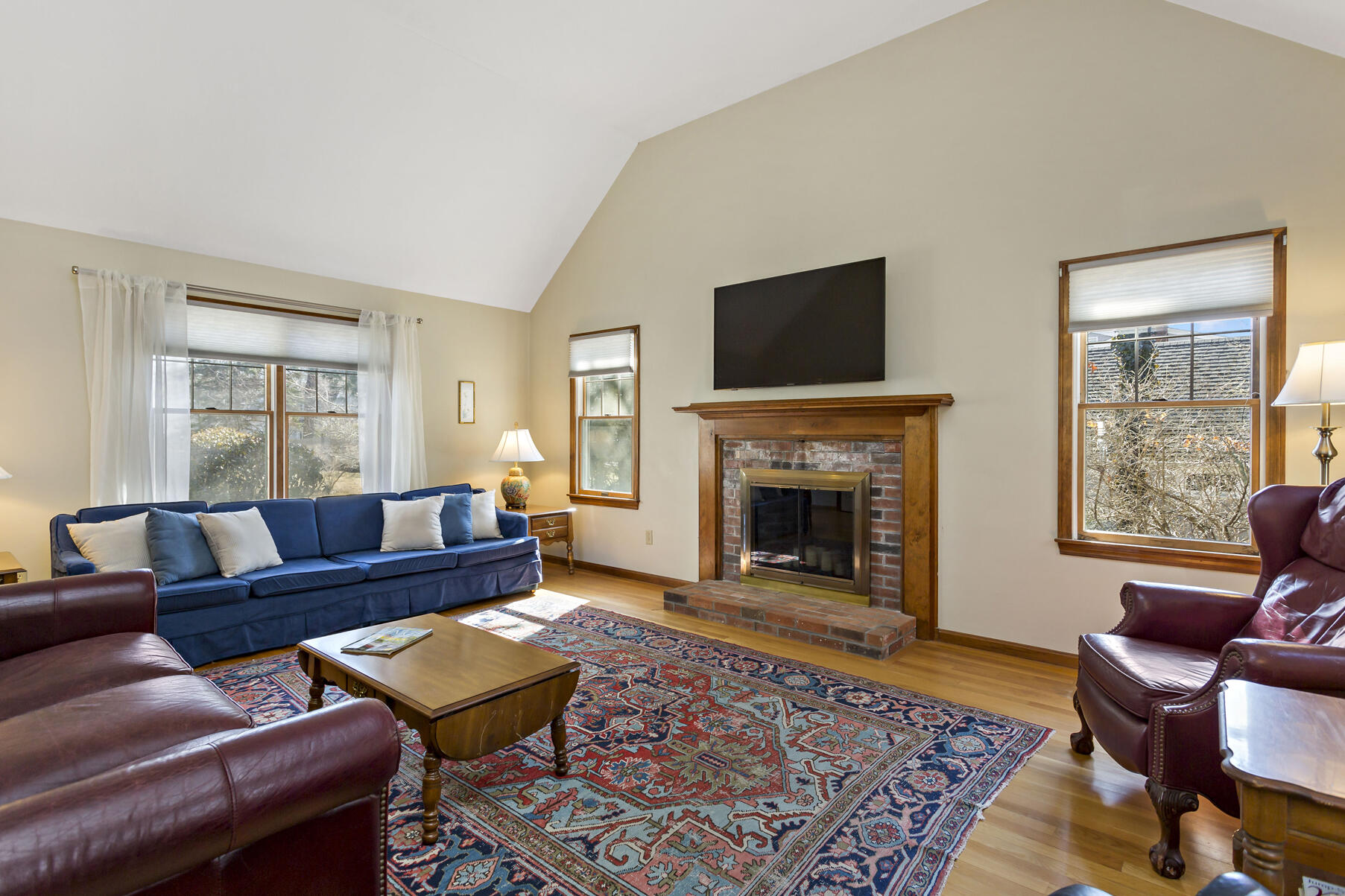 65 Wianno Circle Osterville, MA 02655 - Photo 5 of 33 Living Room