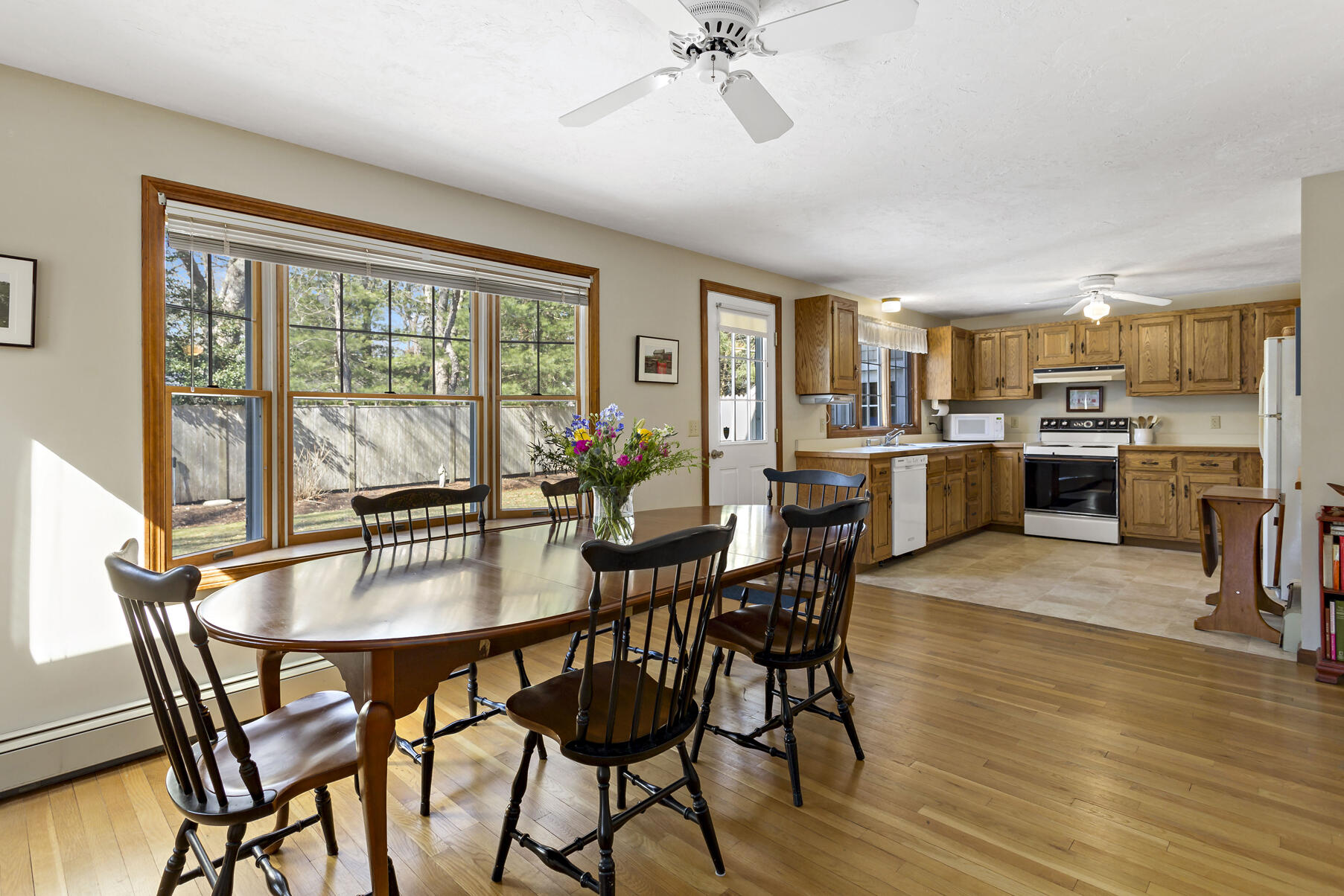 65 Wianno Circle Osterville, MA 02655 - Photo 8 of 33 Dining Room