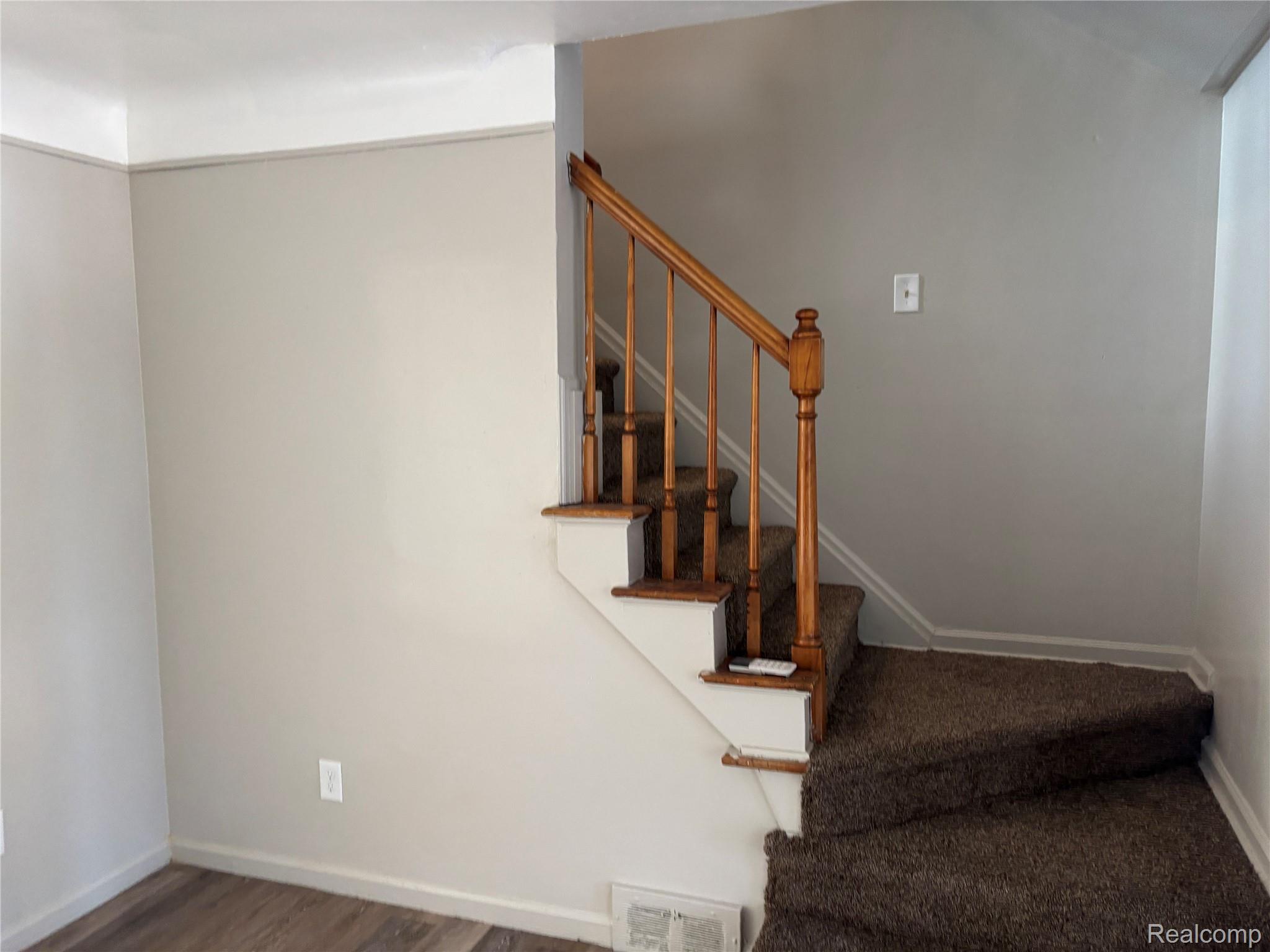 20801 Plymouth Road Detroit, MI 48228 - Photo 13 of 22 IMG_3704.JPG