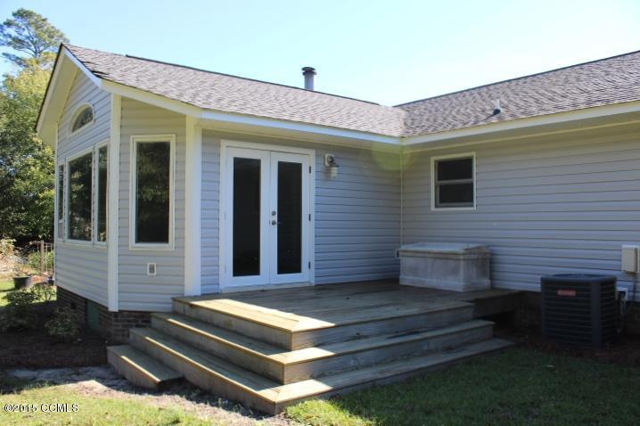 371 Great Neck Landing Road Hubert, NC 28539 - Photo 18 of 25 Deck