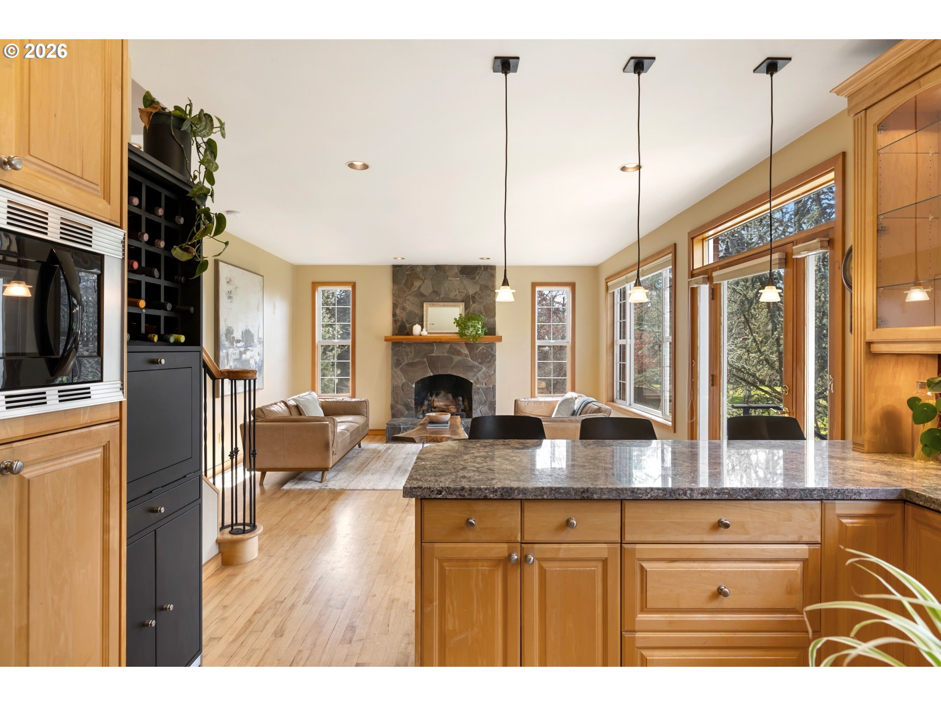 4050 Sylvester Drive Hood River, OR 97031 - Photo 16 of 48