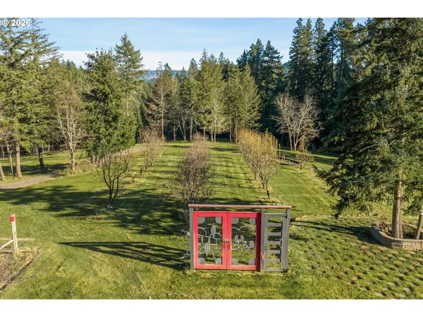 $2,350,000 | 4050 Sylvester Drive, Hood River, OR 97031
