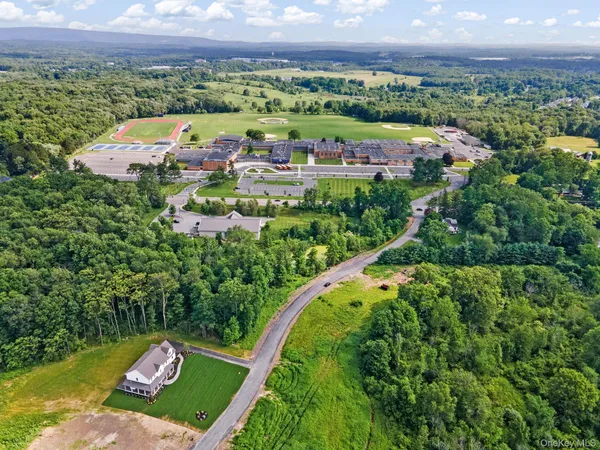 $974,999 | 65 Peale Place, Montgomery, NY 12549