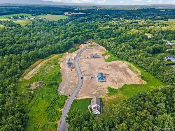 $974,999 | 65 Peale Place, Montgomery, NY 12549