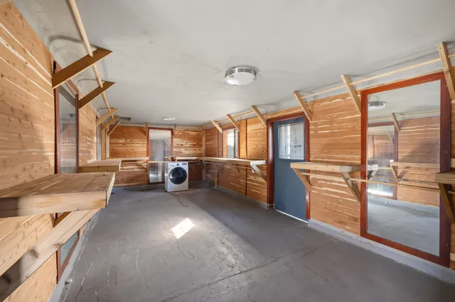 a view of an empty room with window