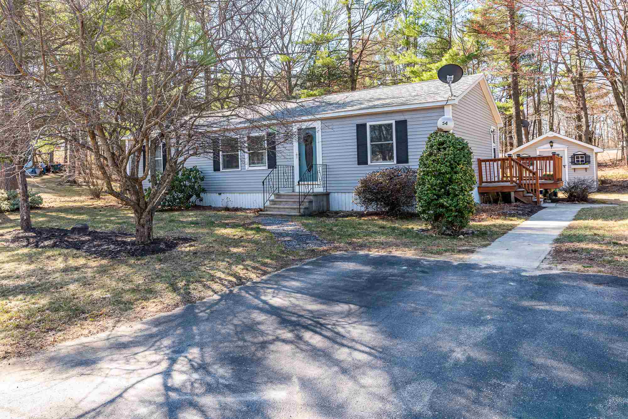 54 Gooseberry Circle Rochester, NH 03867 - Photo 2 of 19