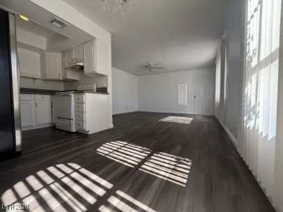 $1,195 | 1364 Pattee Circle, Unit B, Las Vegas, NV 89119