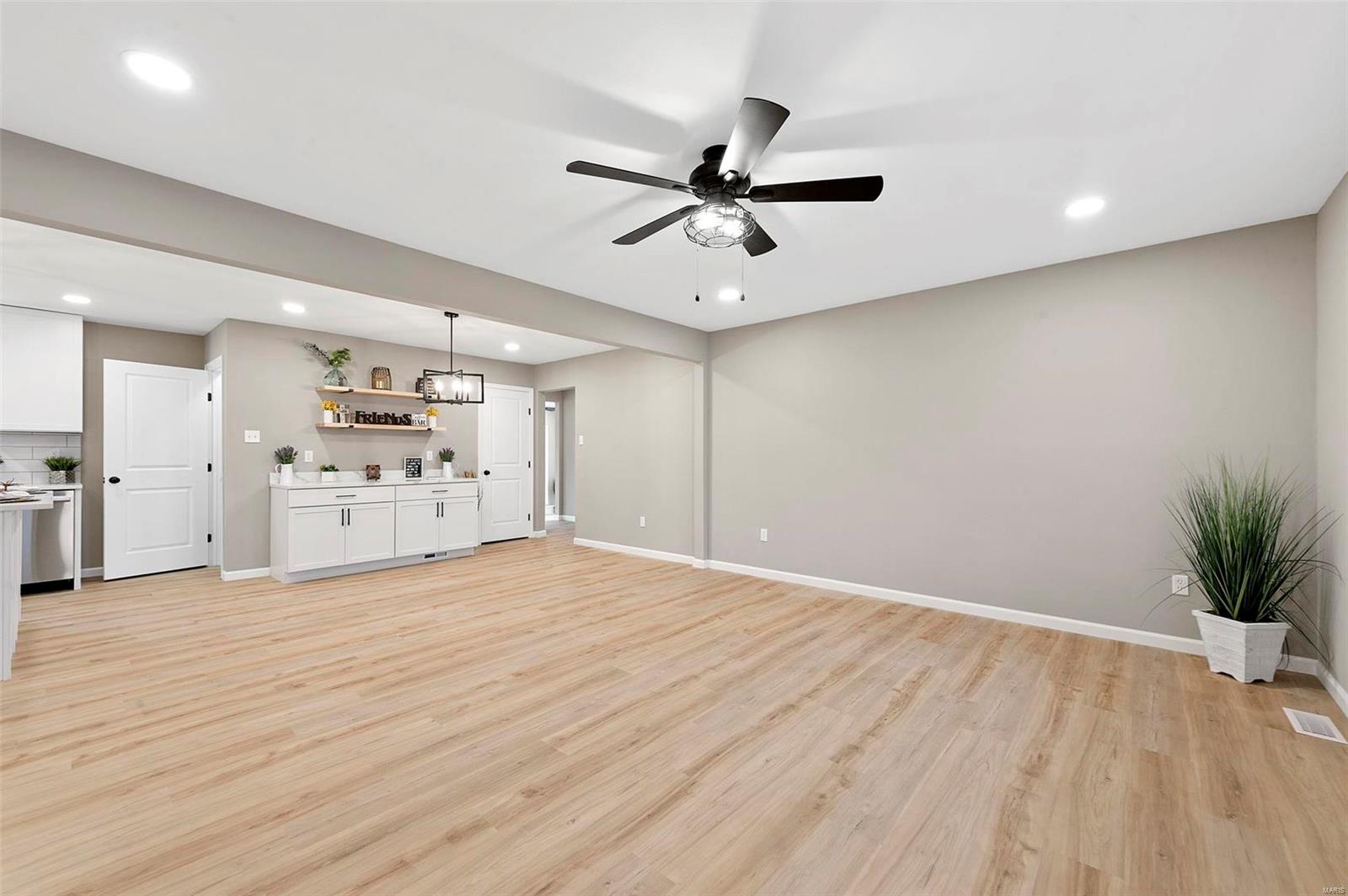 2908 Olde Gloucester Drive St. Charles, MO 63301 - Photo 13 of 41