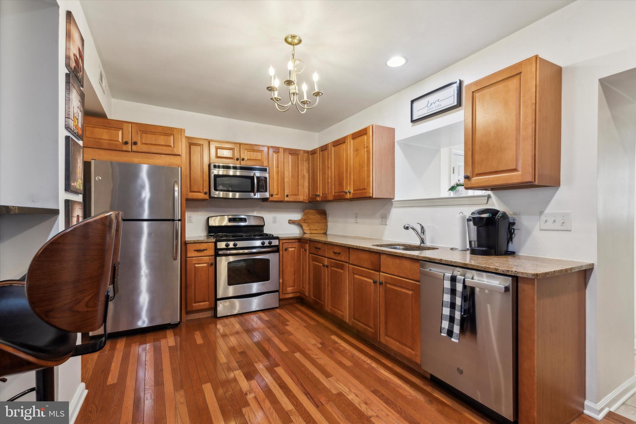 112 Roxborough Avenue Philadelphia, PA 19127 - Photo 8 of 35 Gallery Image 8