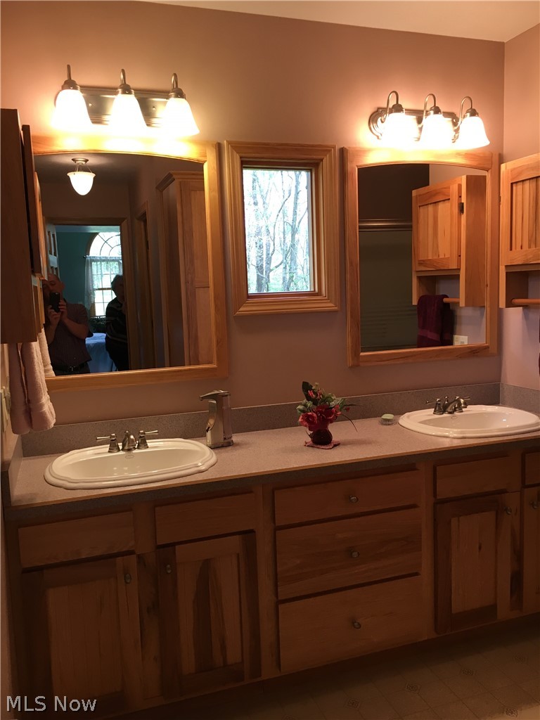 12200 Ripley Road Southeast Uhrichsville, OH 44683 - Photo 15 of 29 Gallery Image 15