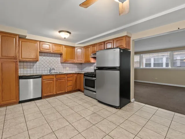 $165,000 | 2642 North Harlem Avenue, Unit GE, Elmwood Park, IL 60707