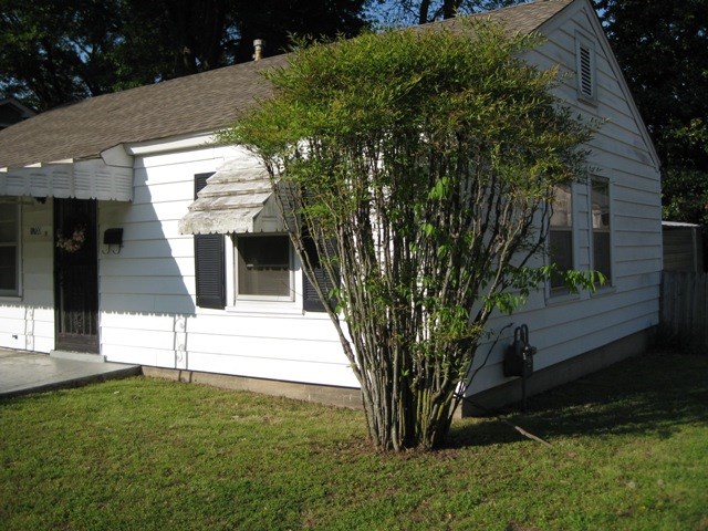 1700 Russwood Road Memphis, TN 38108 - Photo 3 of 19 Gallery Image 3
