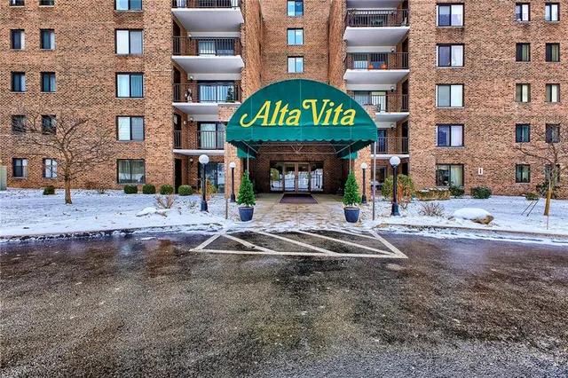 $245,000 | 3 Alta Vita Drive, Unit 104, Greensburg, PA 15601