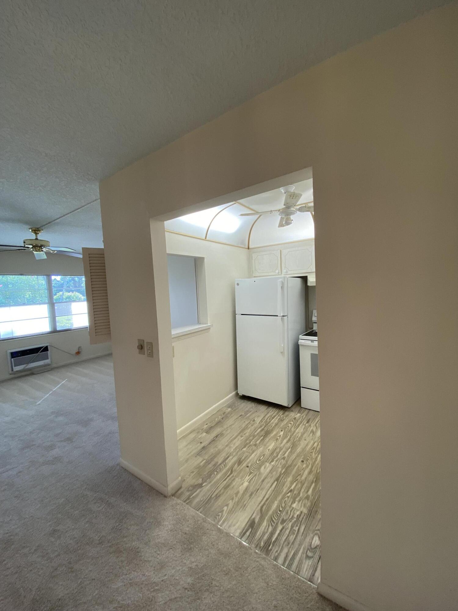 K Fanshaw North, Unit 429 Boca Raton, FL 33434 - Photo 5 of 19 IMG_5771