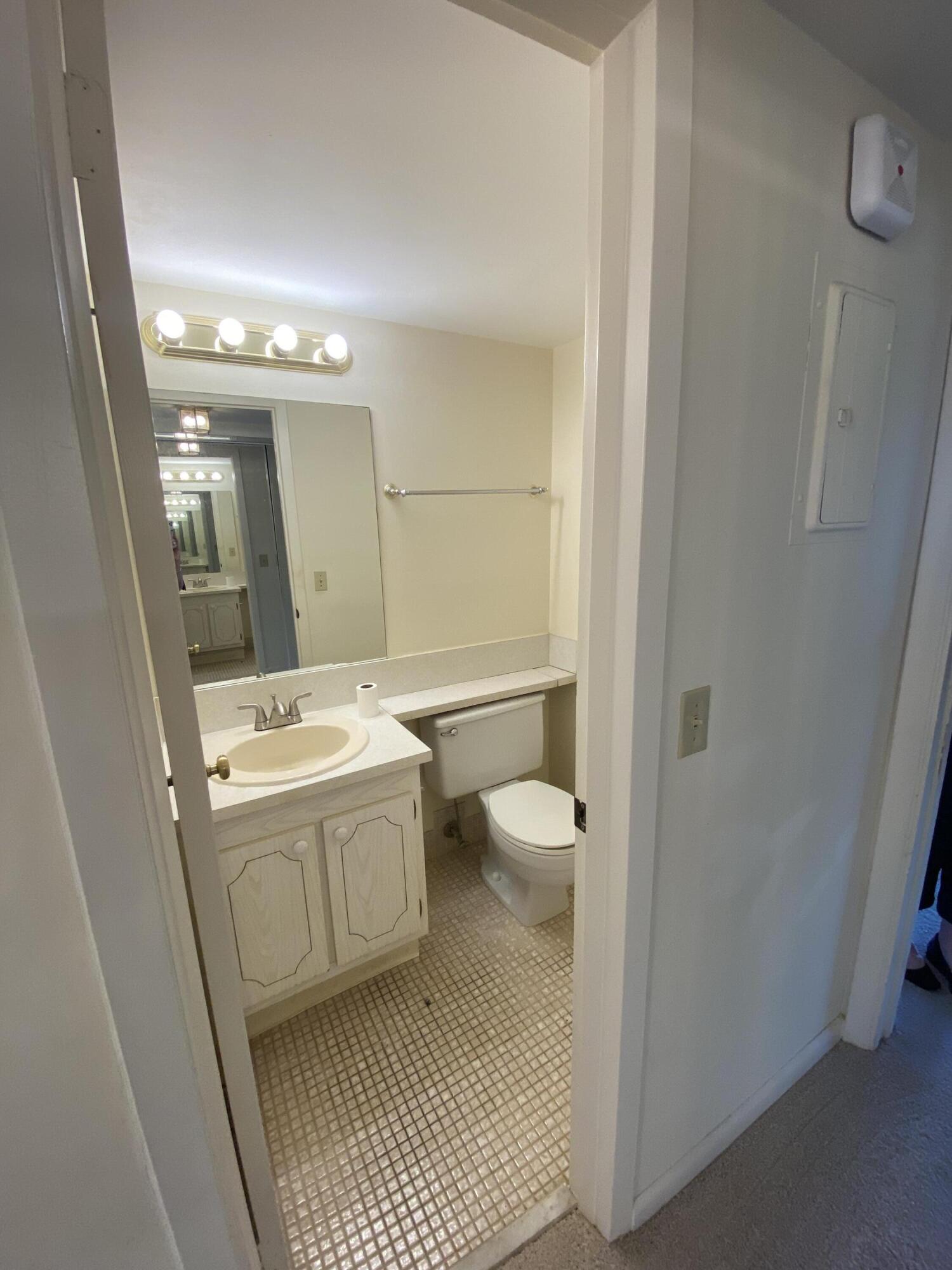 K Fanshaw North, Unit 429 Boca Raton, FL 33434 - Photo 10 of 19 IMG_5780