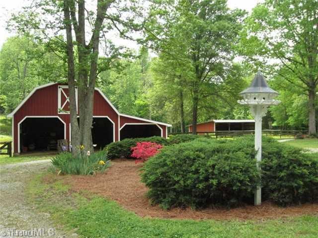 751 Hogan Road Greensboro, NC 27406 - Photo 4 of 16 Stable/Barn.