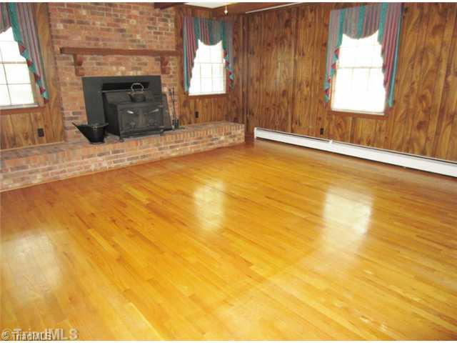 751 Hogan Road Greensboro, NC 27406 - Photo 7 of 16 Den/Family/Great Room.