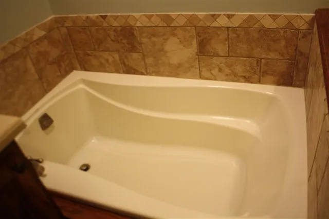 $2,200 | 1833 Greensprings Lane, Germantown, TN 38138