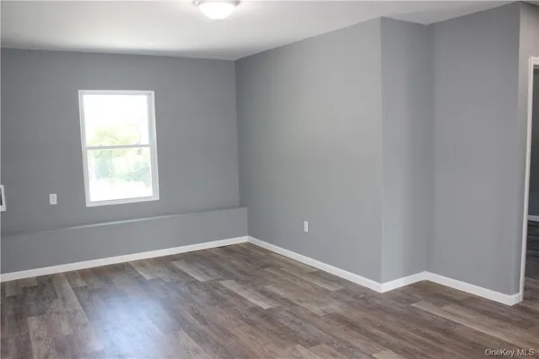 $1,850 | 3144 Rte 9W, Unit 3, New Windsor, NY 12553