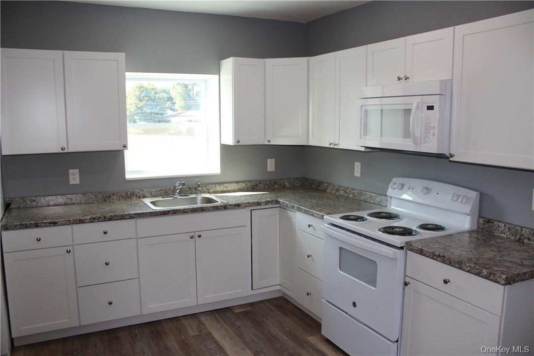 3144 Rte 9W, Unit 3 New Windsor, NY 12553 - Photo 2 of 15