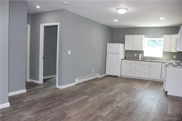 $1,850 | 3144 Rte 9W, Unit 3, New Windsor, NY 12553