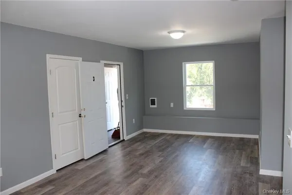 $1,850 | 3144 Rte 9W, Unit 3, New Windsor, NY 12553