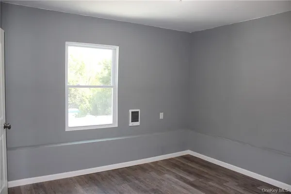 $1,850 | 3144 Rte 9W, Unit 3, New Windsor, NY 12553