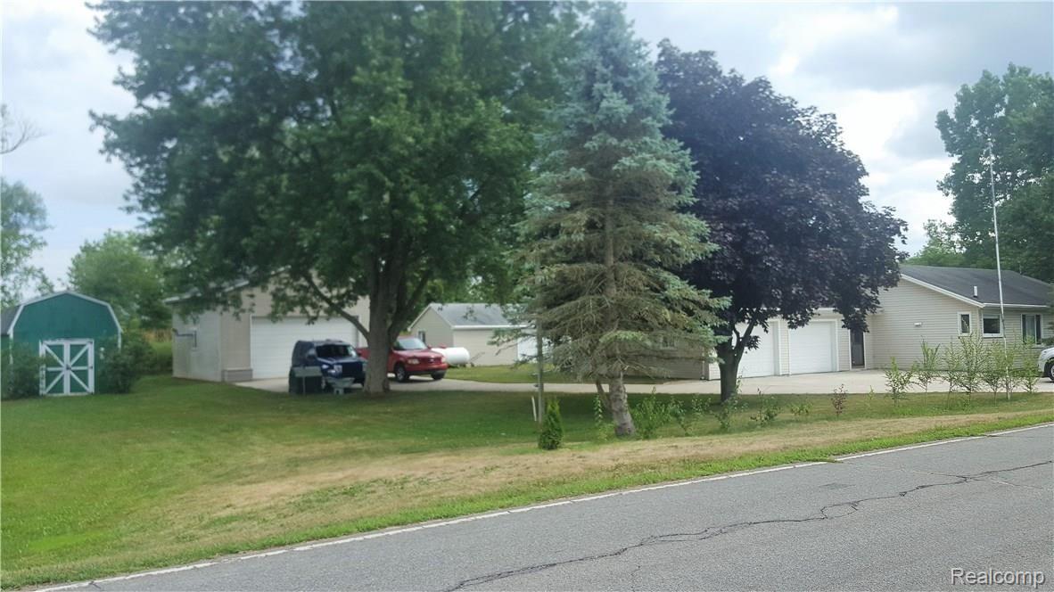 6947 Coon Hill Road Munith, MI 49259 - Photo 3 of 14 20180724_163502.jpg