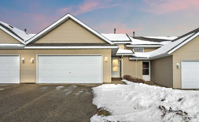 $190,000 | 2750 Ridgeview Drive, Red Wing, MN 55066