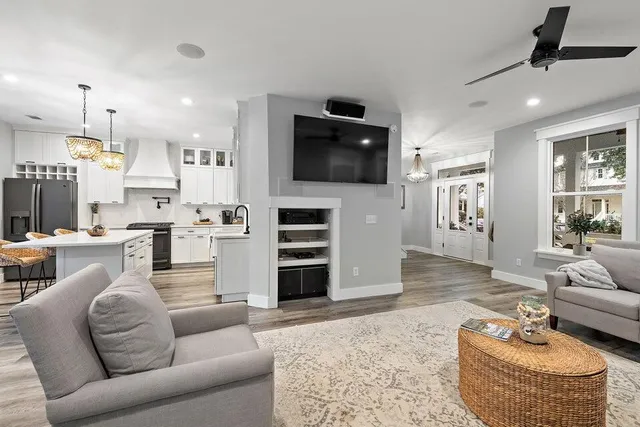 $1,395,000 | 3034 Baltimore Street, Charleston, SC 29492