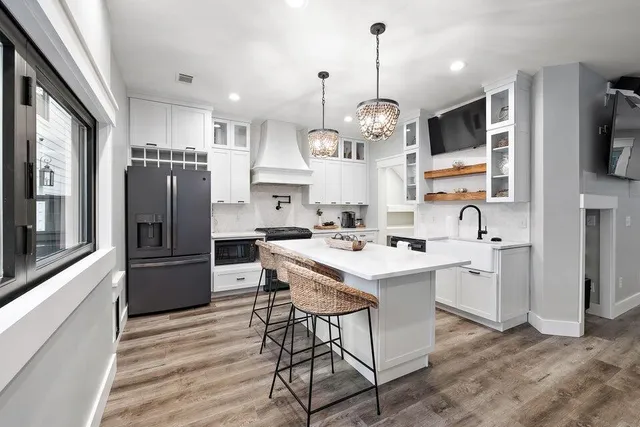 $1,395,000 | 3034 Baltimore Street, Charleston, SC 29492