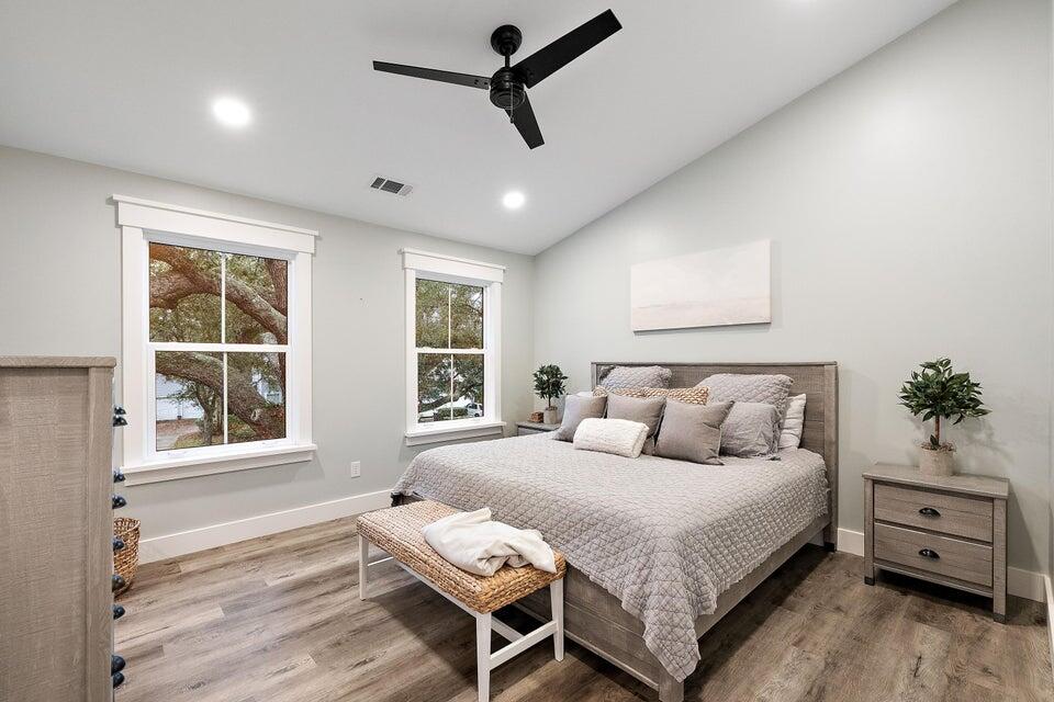 3034 Baltimore Street Charleston, SC 29492 - Photo 10 of 22 20241220200455062967000000-o