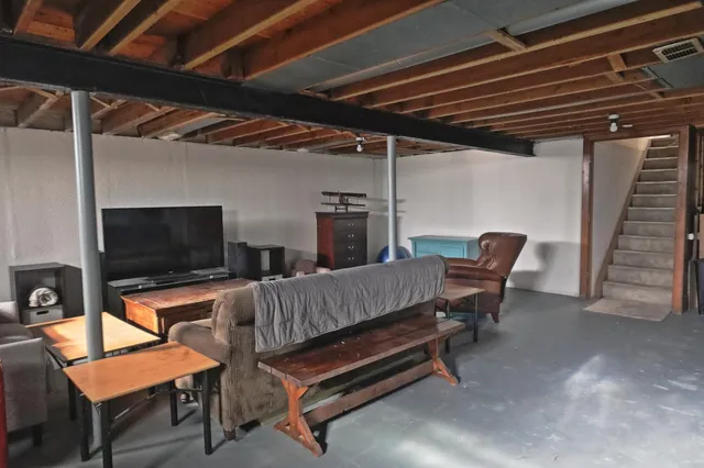 $350,000 | 37852 Lola Drive, Sterling Heights, MI 48312