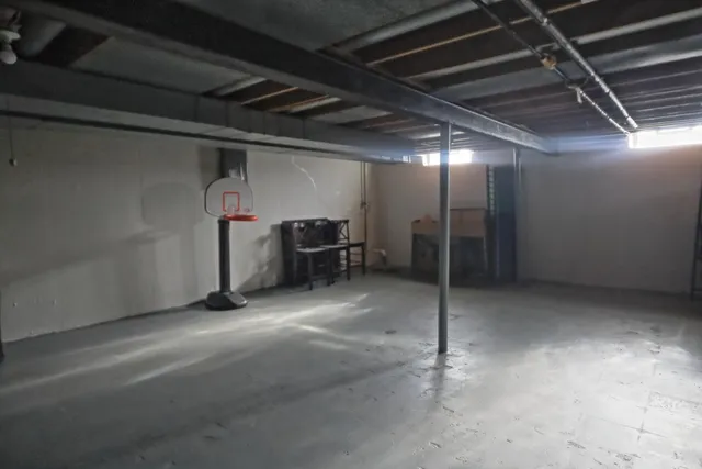 $350,000 | 37852 Lola Drive, Sterling Heights, MI 48312