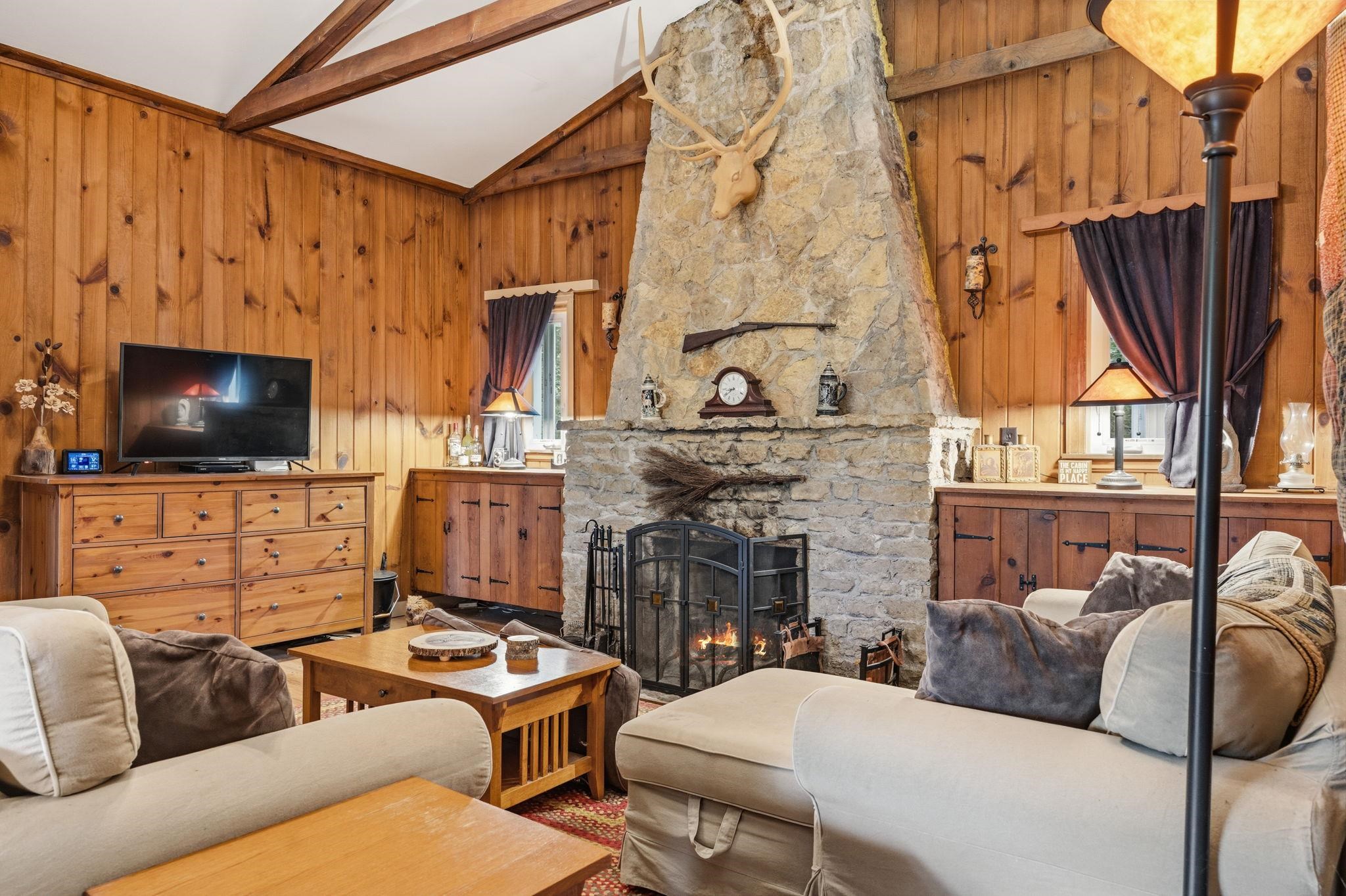 9650 North Brown Road Edgerton, WI 53534 - Photo 13 of 51 Gallery Image 13