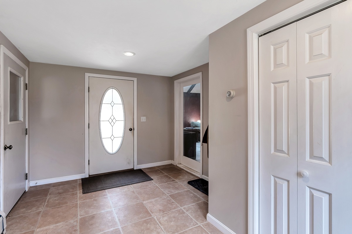 65 Fox Garrison Road Lee, NH 03861 - Photo 11 of 36