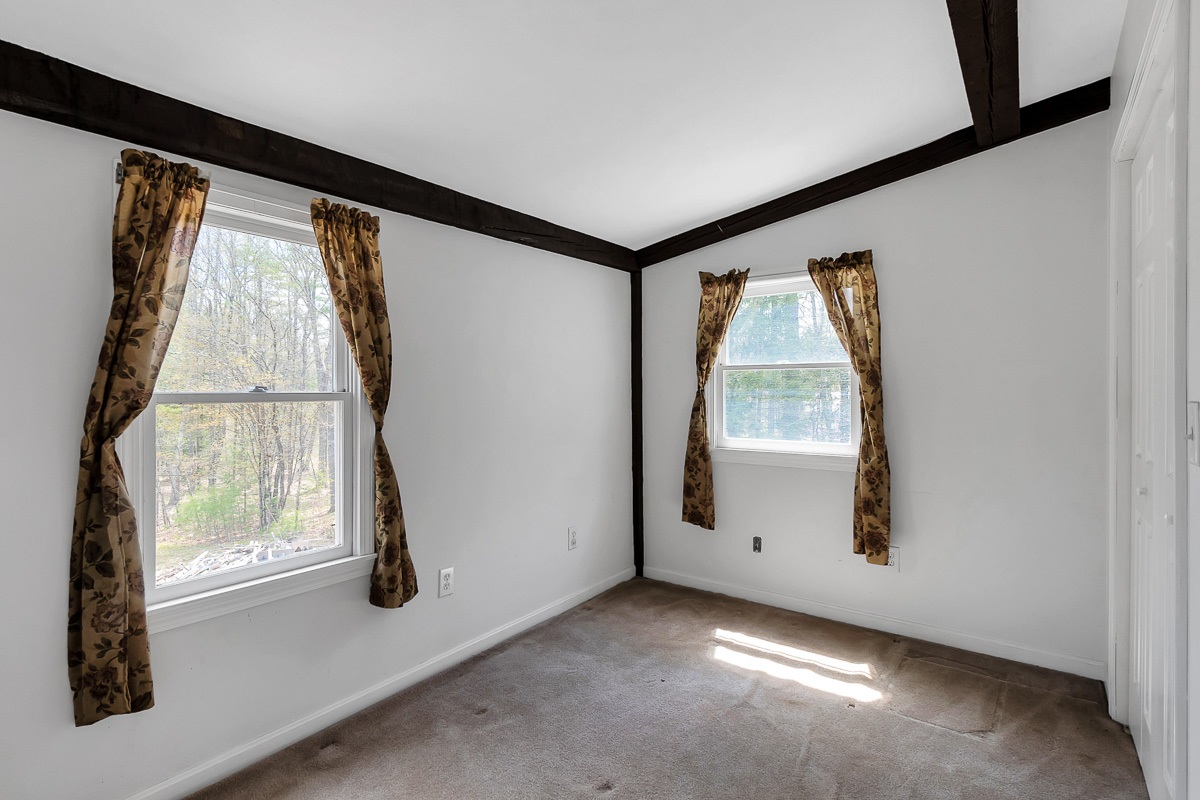 65 Fox Garrison Road Lee, NH 03861 - Photo 19 of 36