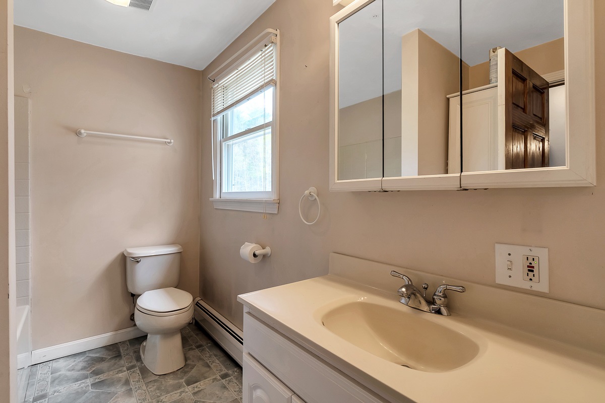 65 Fox Garrison Road Lee, NH 03861 - Photo 28 of 36